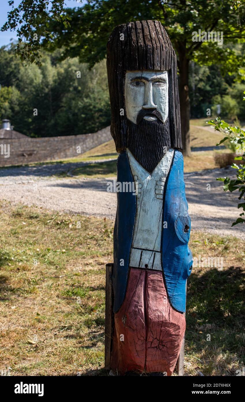 Roronoa Zoro Does Not Appear In Naruto Shippuden At Any Age